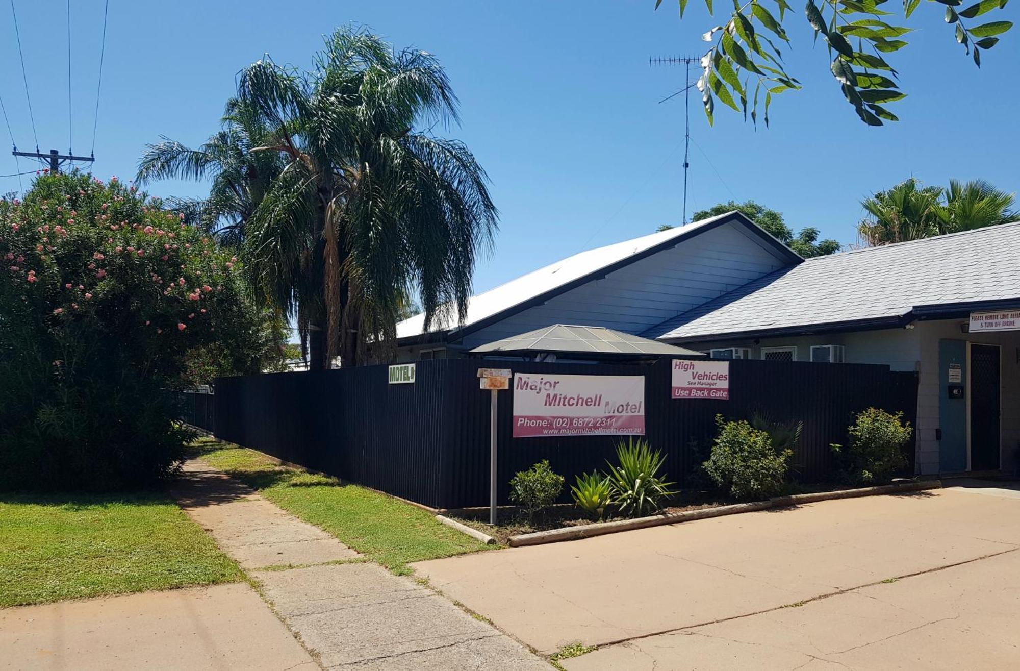 The Major Mitchell Motel Bourke Exterior foto